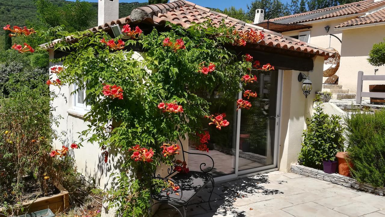 Villa Quinissole Sainte-Anastasie-sur-Issole Exterior foto